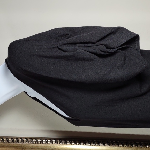 Passport V Neck Tee w/ Ruched Sleeves - Picture 5 of 7